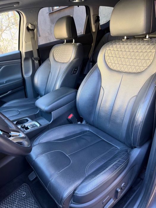 Продается Hyundai SantaFe 2020 full 2,5 7 мест