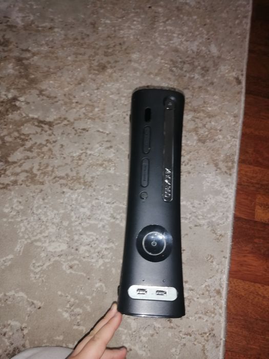 Xbox 360 250 lei neg