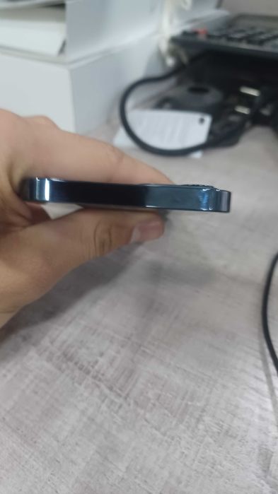 Iphone 12 pro sotiladi