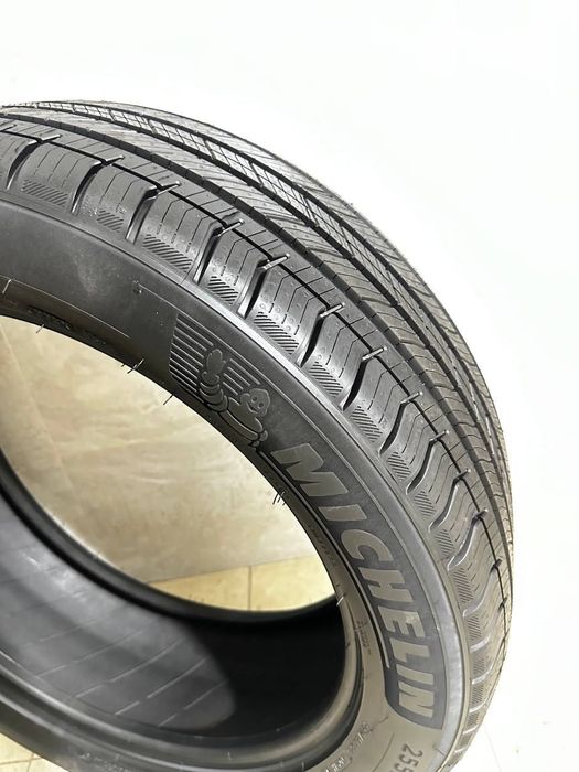Michelin PRIMACY ALL SEASON 255/50R21 109H
