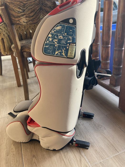 Scaun auto pentru copii si inaltator