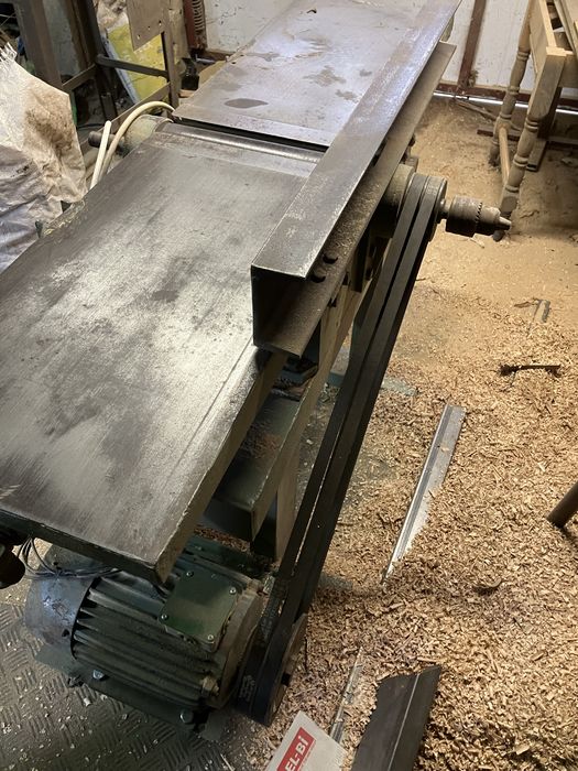 Абрихт за дървообработване.