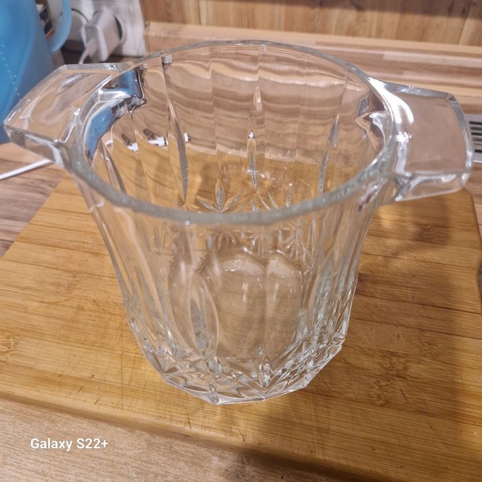 Ведерко для льда.