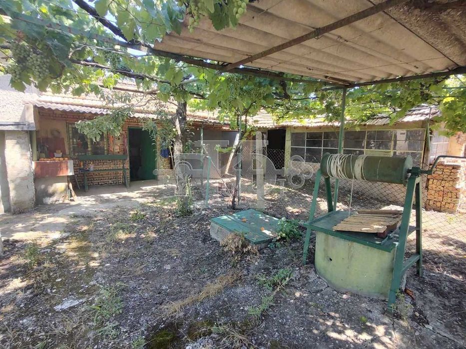 Продава се Къща в с. Караманите, Област Варна - 100 кв.м за 390 €/кв.м - Снимка #15