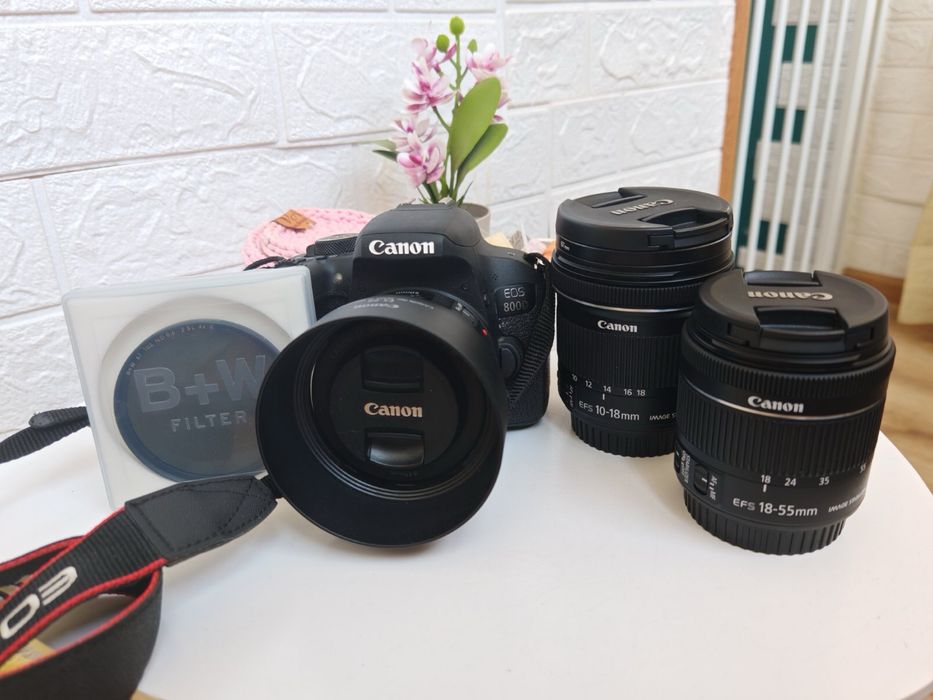 Canon EOS 800D + 18-55mm + 50mm f/1.8 STM + 10-18mm + ND10 филтър + чанта – 5000 кадъра