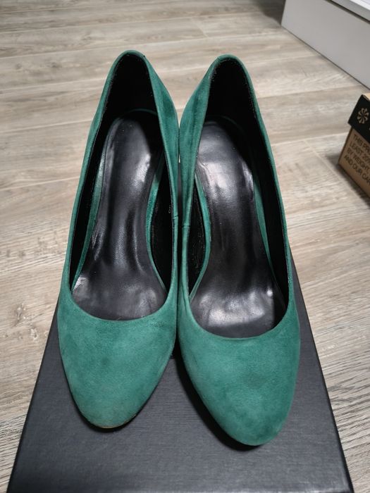 Продам туфли 35 размер , подойдут на 35,5