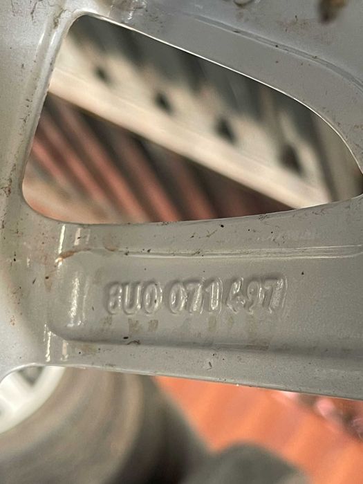 Set jante aliaj R17 originale Audi Q3 2011-2017 cu anvelope de vara