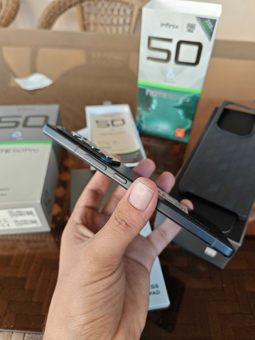 Infinix Note 50 Pro 8/256 (почти новый) полном комплекте