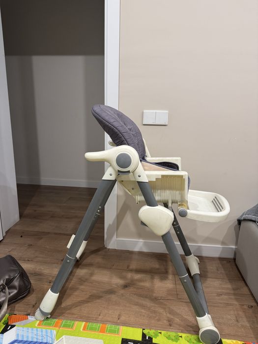 Стул для кормления