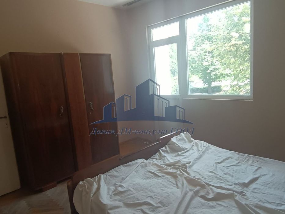 Дава се под наем Тристаен апартамент в Шумен, Център - 90 кв.м за 408 € - Снимка #5