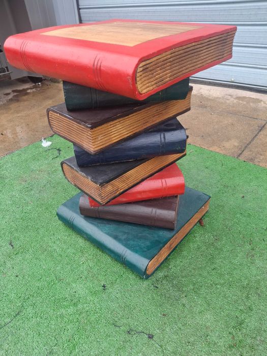 Антична дървена масичка