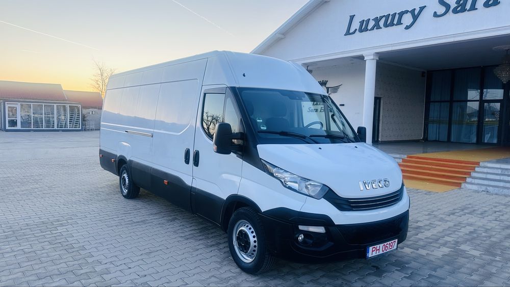 IVECO DAILY 35S14 HI MATIC 2.3 DIESEL-146000 km reali unic proprietar de noua