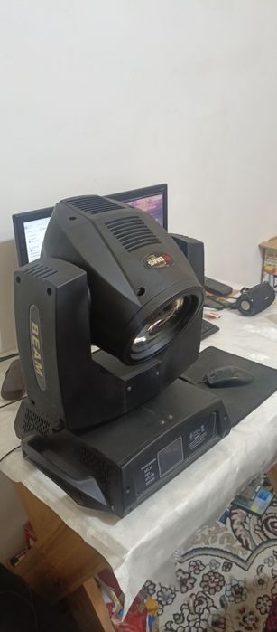 BEAM230r7 . Зэвращающаяся световя голова 2 шт + пульт 512