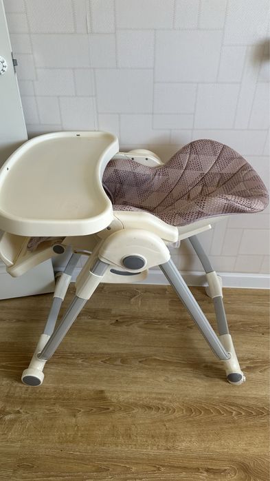 Детский стульчик для кормления