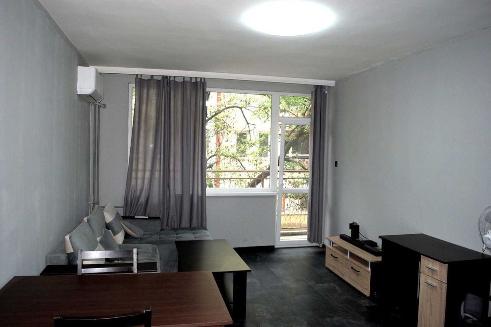 Продава се Двустаен апартамент в София, Център - 65 кв.м за 2539 €/кв.м - Снимка #1