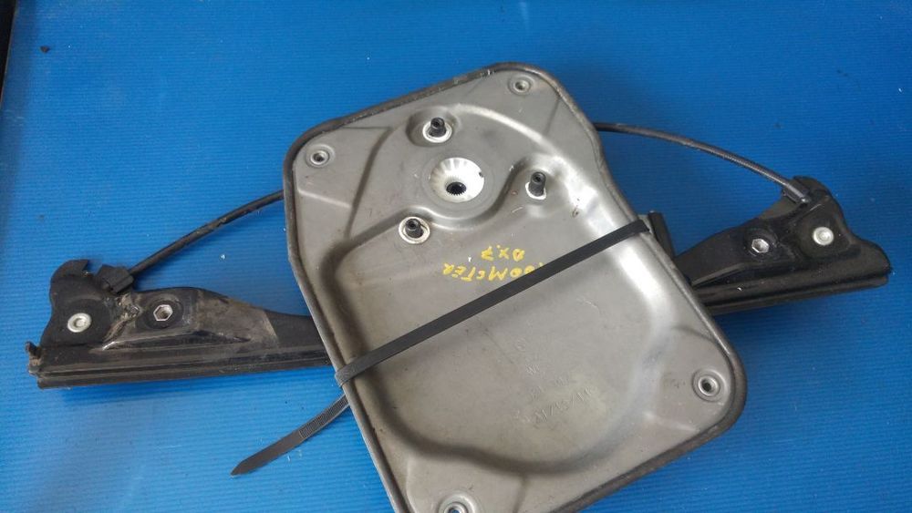 macara usa dreapta fata skoda  roomster  121347