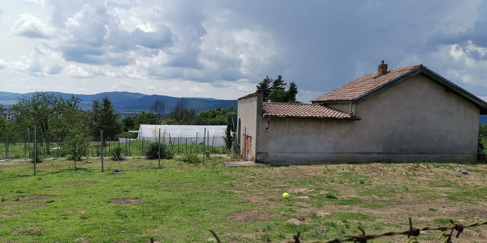 Продава се Къща в Казанлък - 2374 кв.м за 56 €/кв.м - Снимка #8