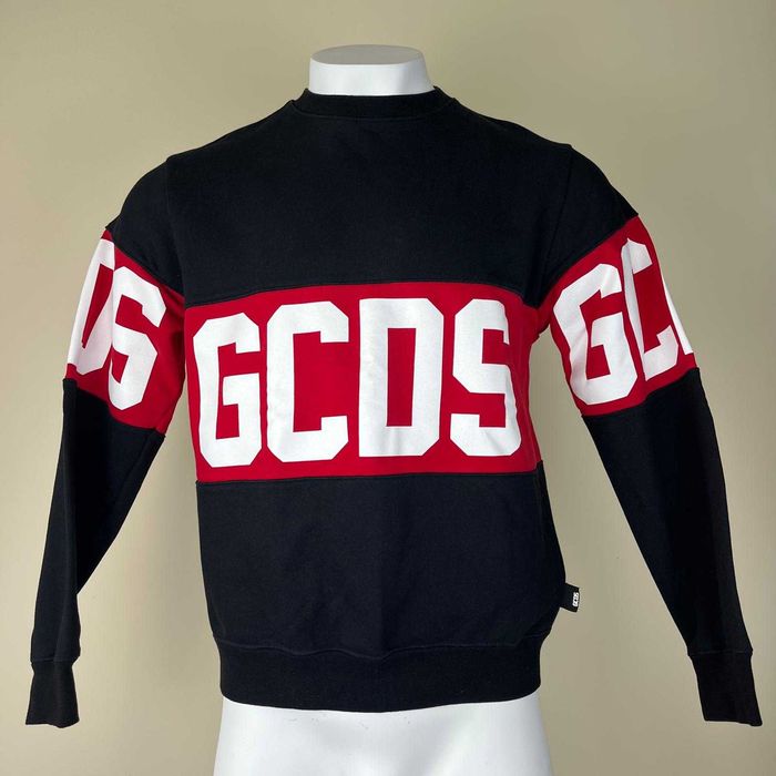 Суитшърт на GCDS