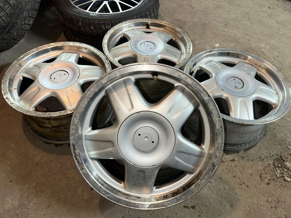 R15 PCD 5*112 Комплект легкосплавных дисков