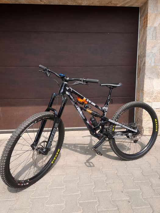 YT Capra 29" M – Custom Build | 2 Wheelsets