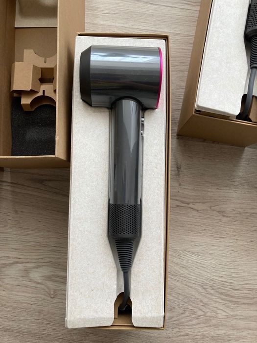 Uscator de par Dyson HD15 urgent!!!
