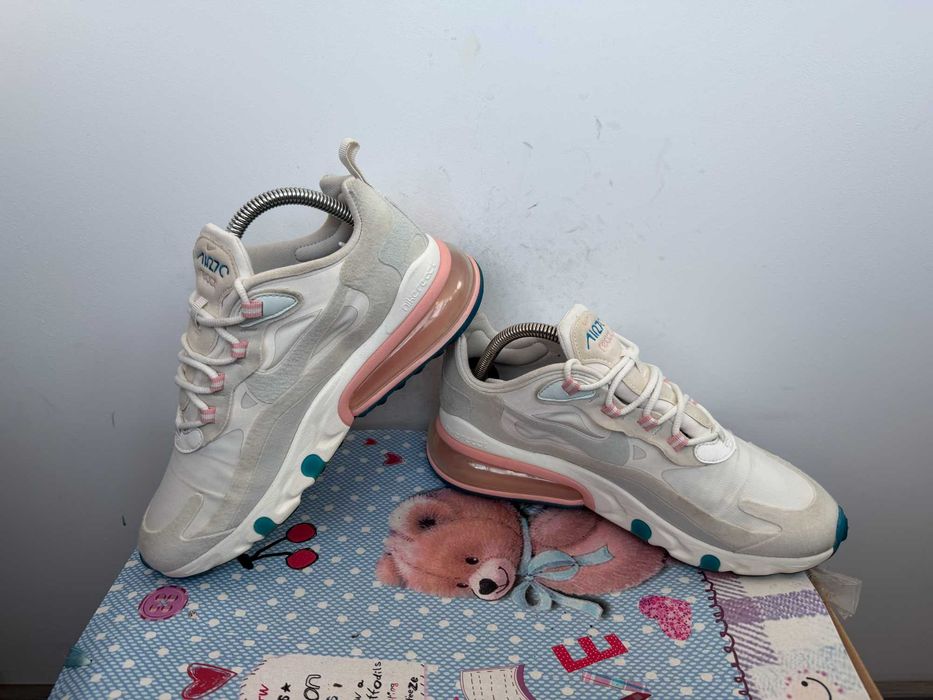 Nike  Air Max 270 React ''оригинални маратонки 39 номер