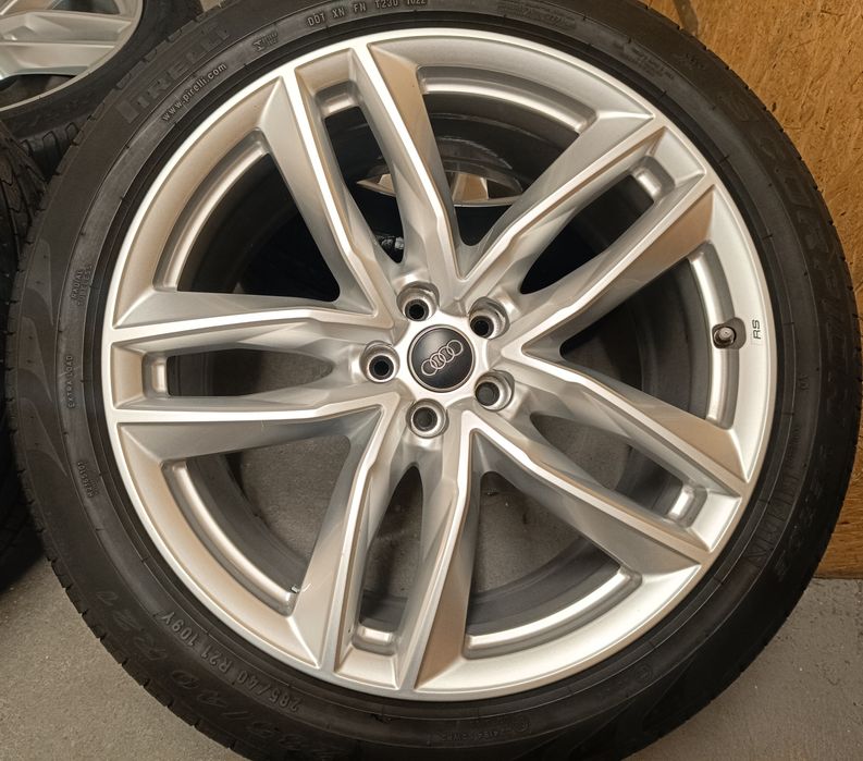 Оригинални джанти с гуми летни 21 цола за Audi Q7 SQ7 дот 2022г