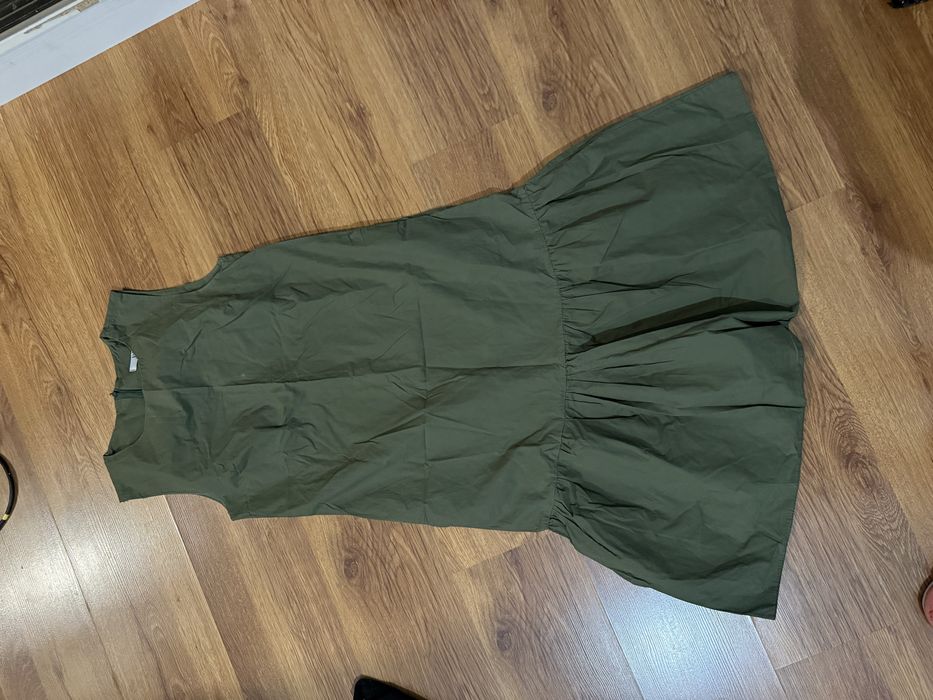 Продам все вещи за 10000