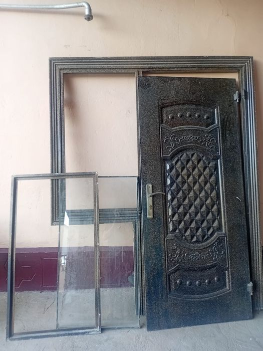 Продаётся дверь...
