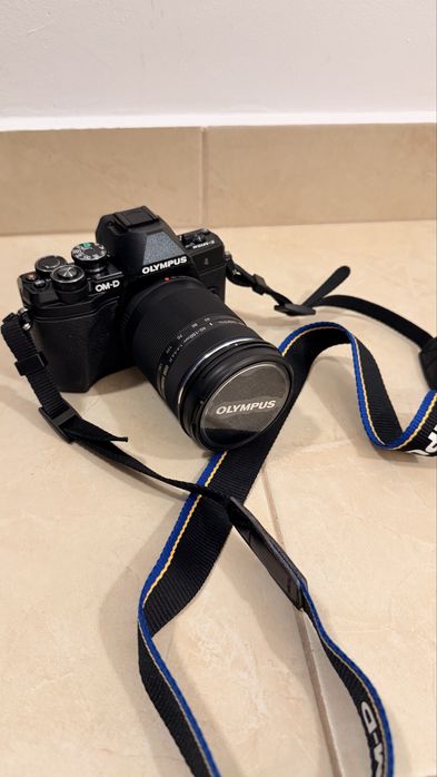 Olympus OM-D E-M10 Mark III + 14-42 EZ + 40-150 + geanta