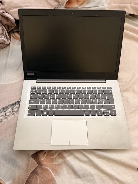 Laptop Lenovo cu Linux