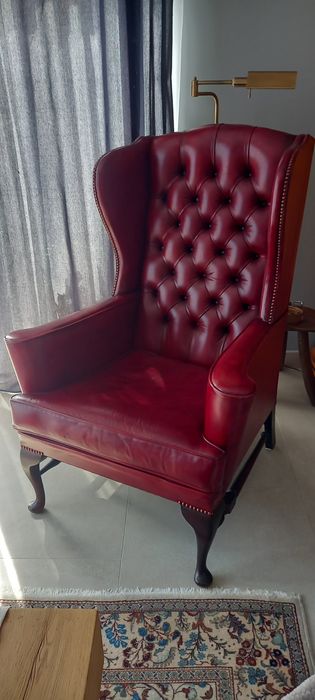 Canapea chesterfield
