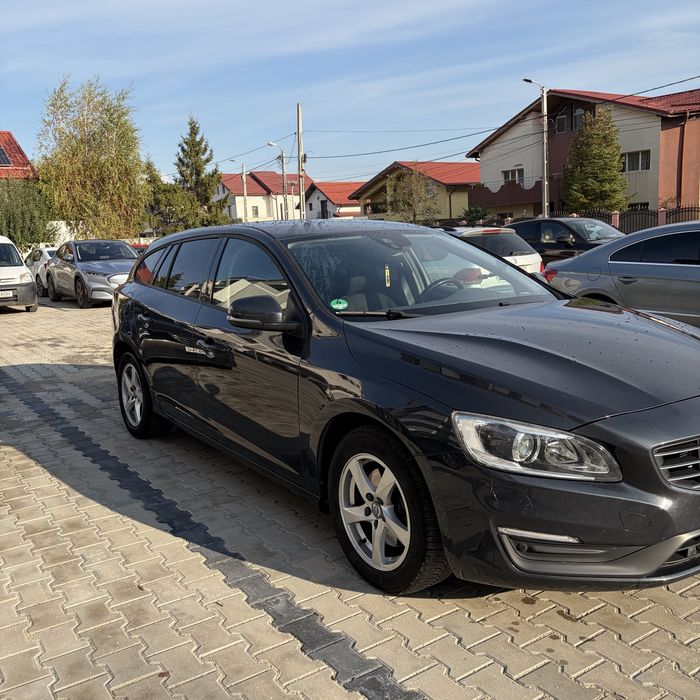 VOLVO V60 2015 — imagine 4