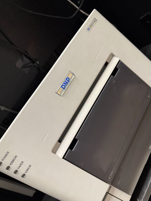 Cabină foto / Photobooth complet + imprimantă DNP + blitzuri Elinchrom