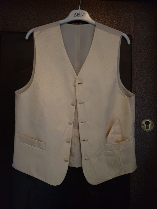 Vestă eleganta din Germania,mărime 46