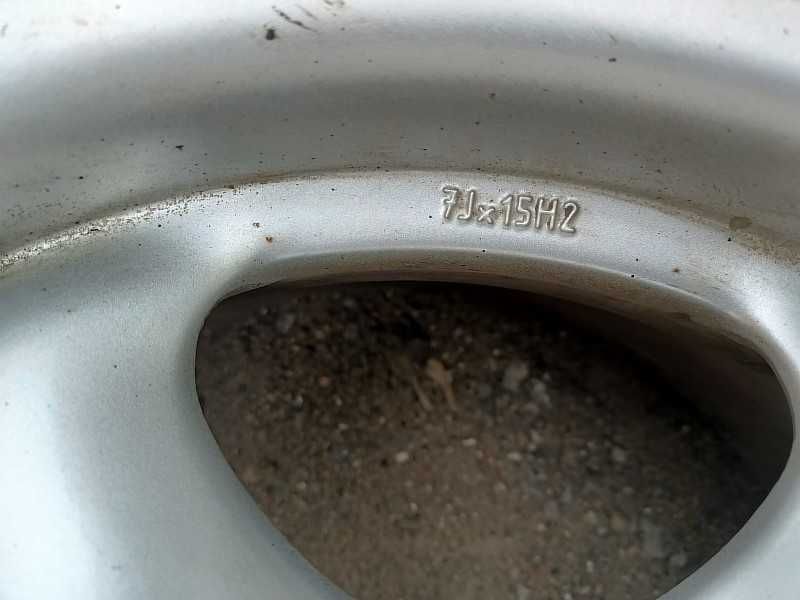 Продам оригинальные легкосплавные диски