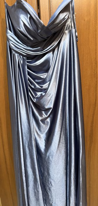 Дълга официална рокля сатен