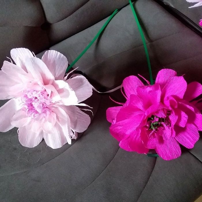 Искусственные цветы для детских танцев. Бумажные цветы.