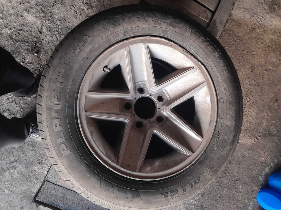 Продаю шины с дисками на бмв е34