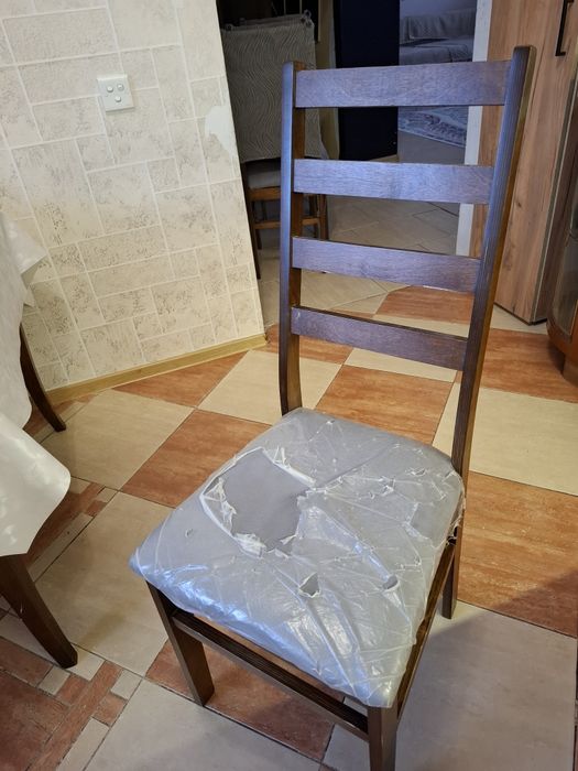 12 стульев. Продажа