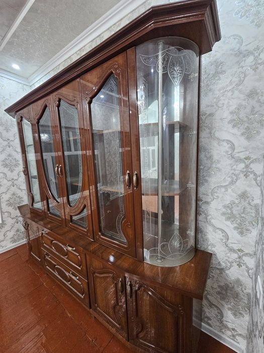 Стенка stenka сотилади ишлатилмаган  ени 2.70 бойи 2.20