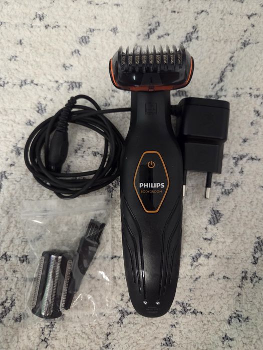 Philips Bodygroom BG2036/32, suport încărcare + lamă nouă + pieptene