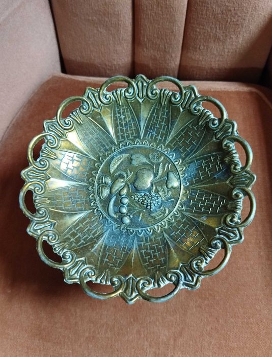 месингова фруктиера