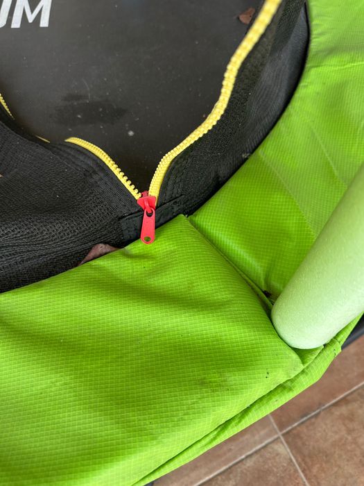 Trambulină copii 140 cm ca nouă, montată, stare perfectă