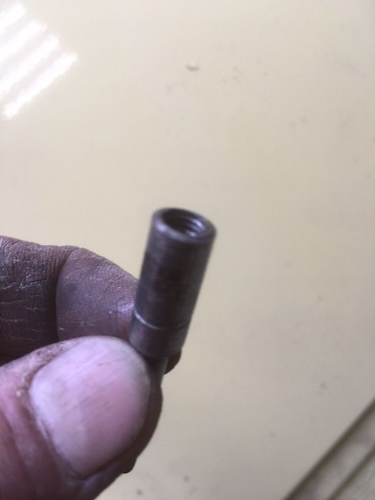 Вадене на дюзи,скъсани подгрени свещи ,шпилки ,болтове и др.!