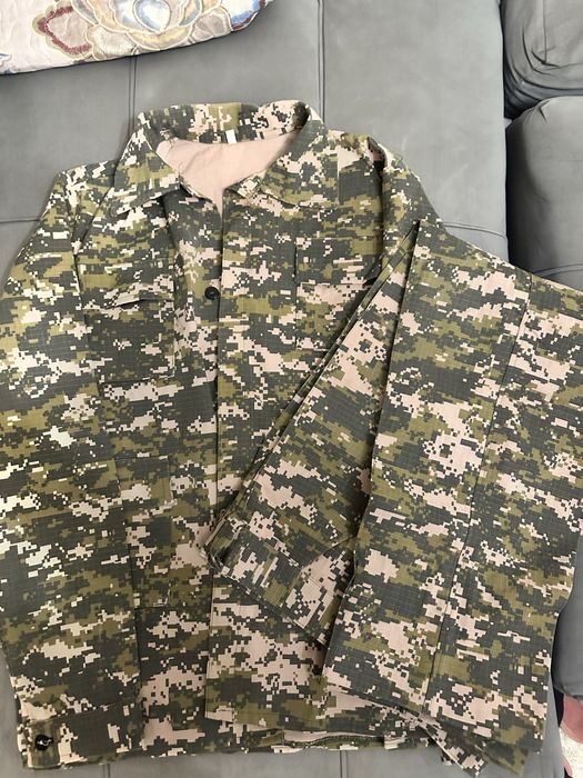 Продам костюм и нвп форму