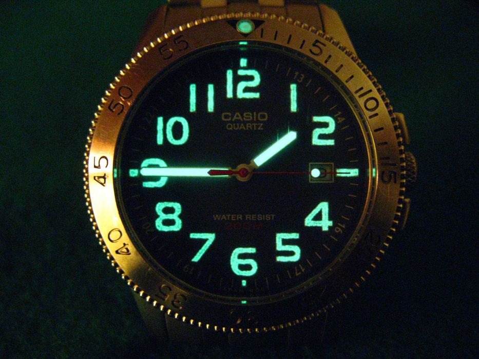 Часы Casio, водозащита 200М, Б/У