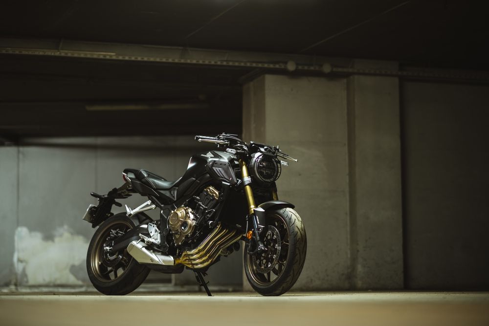 Honda CB 650R Neo Cafe Racer Targu-Mures • OLX.ro