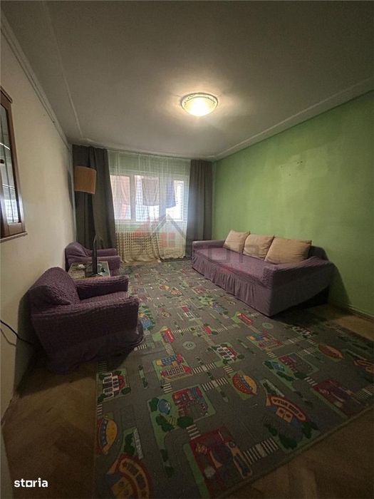 Alexandru - Piata Voievozilor, 3 camere decomandat 72mp, liber