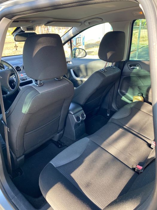 Vând Peugeot 308 1.6HDI